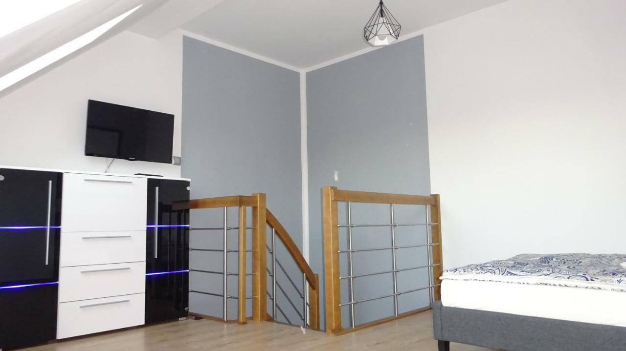 Gosciniec Re-max *