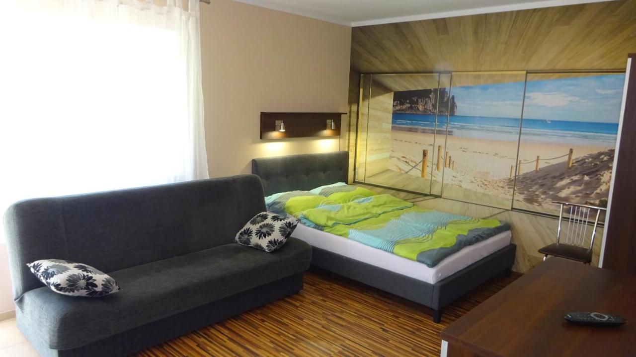 Gosciniec Re-max